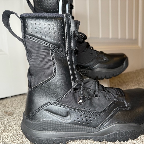 NIKE SFB FIELD 8" Black Tactical Boots Running Hiking Grunge Mens 6 Womens 7.5 - Picture 2 of 9